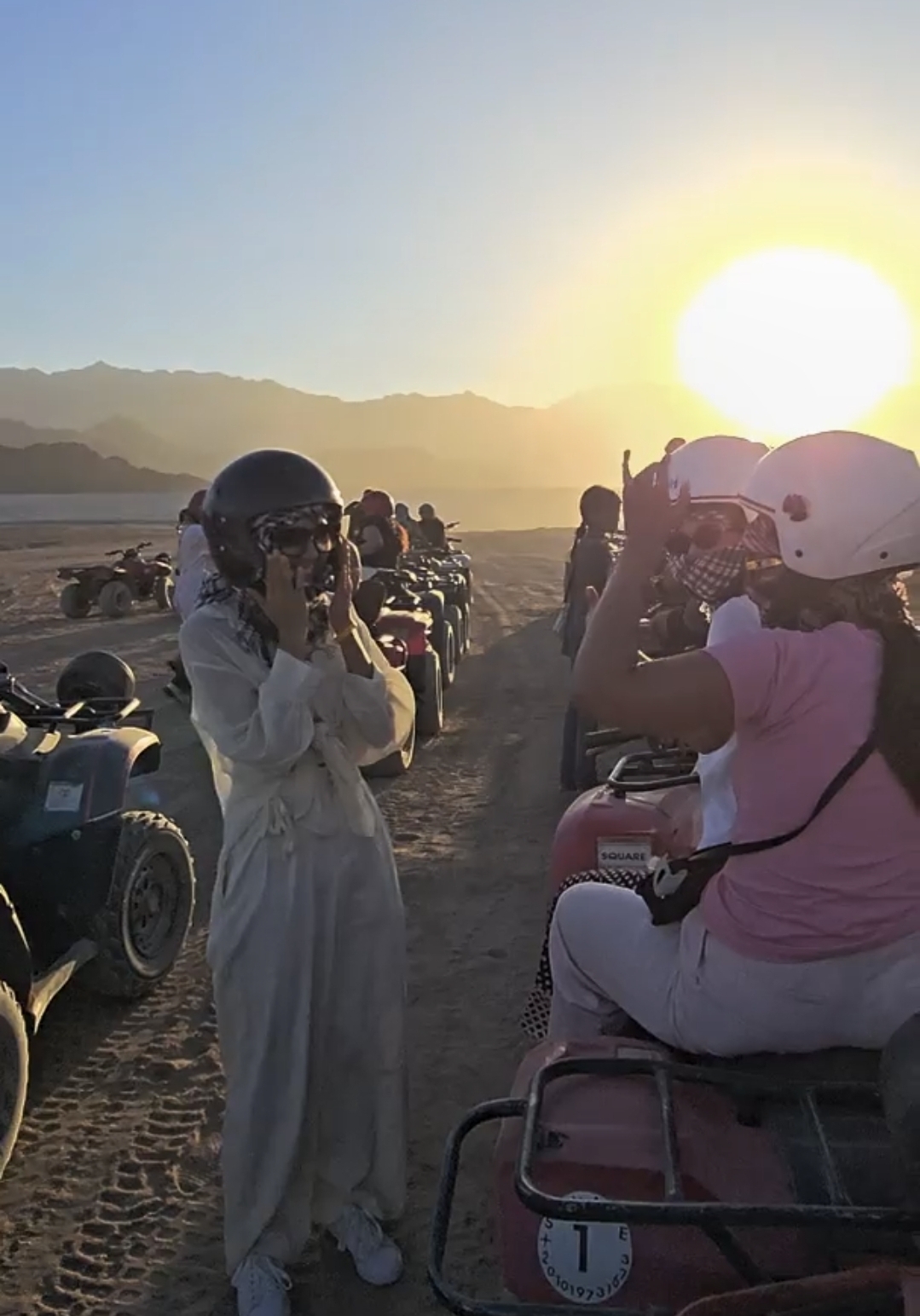 4Sunset Quad & Buggy Safari + Bedouin Dinner & Oriental Show in the Desert